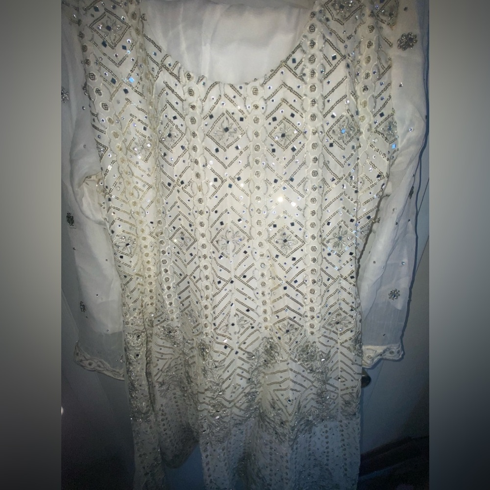 Pakistani/ Indian outfit
